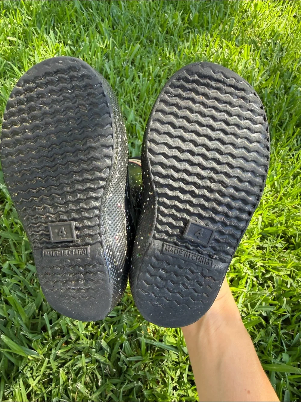 EUC kids hunter boots size US5